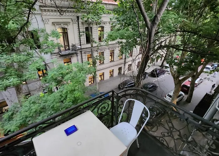 Stylish Apartment With Beautiful Balcony In The Heart Of Tbilisi At Liberty Square